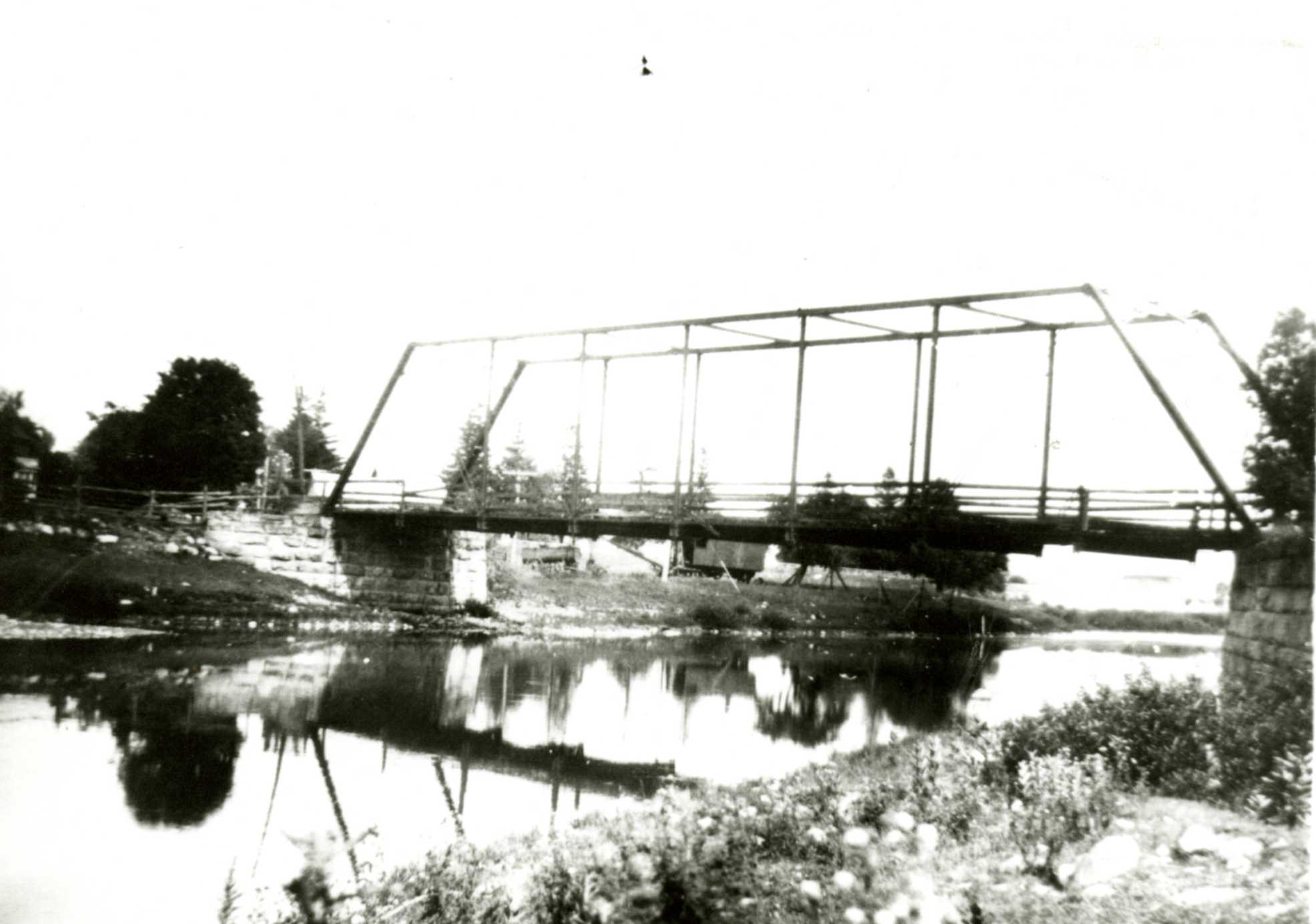 old bridge in Haysville