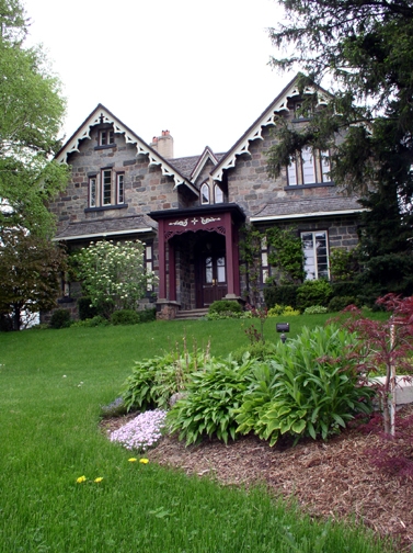 Scott Schneider Home - photo credit Marie Voisin